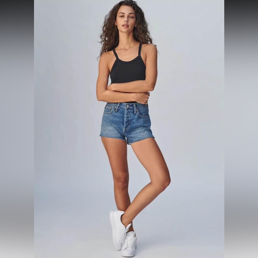 BNWT Aritzia the Yoko Short (size 27)